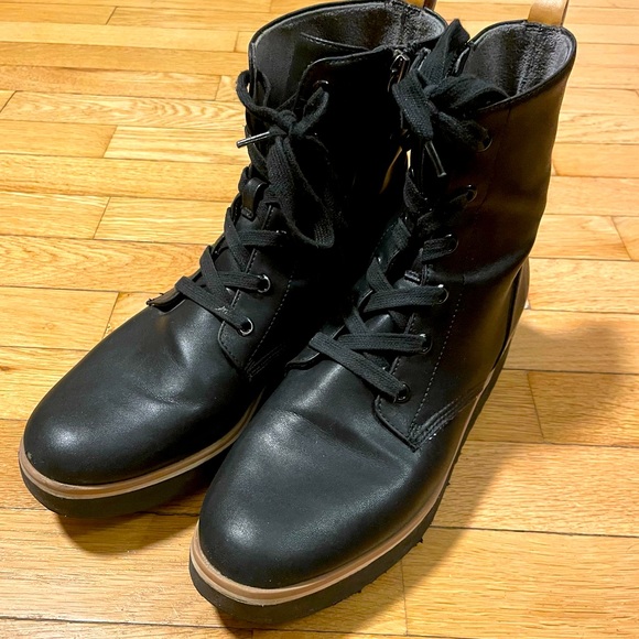 Dr. Scholl's Shoes Dr Scholls Local Platform Wedge Combat Boot Ws